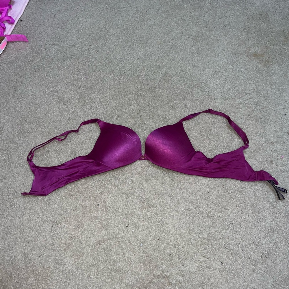VICTORIA’s SECRET push up bra